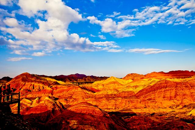 甘肃的温情日常，黄土里的故事